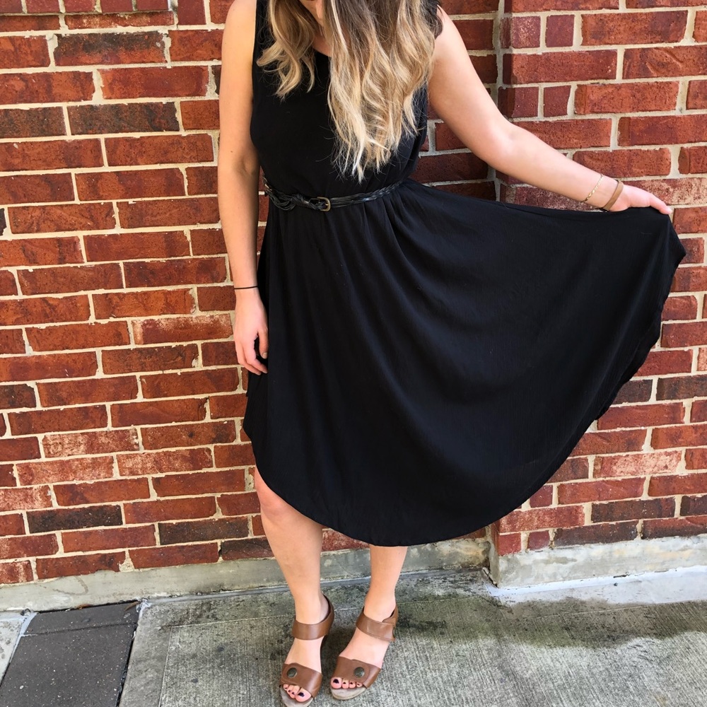 Flowing Black Asymmetrical Dress - Picture 1 of 4
